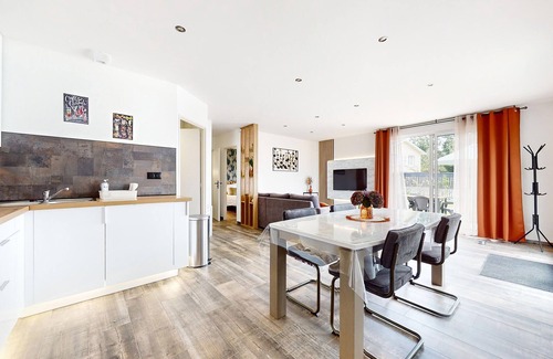 Angerville-l'Orcher House | Stunning home in Angerville l'Orcher