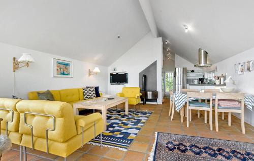 Norddjurs Municipality House | Stunning Home In Allingåbro With Wifi