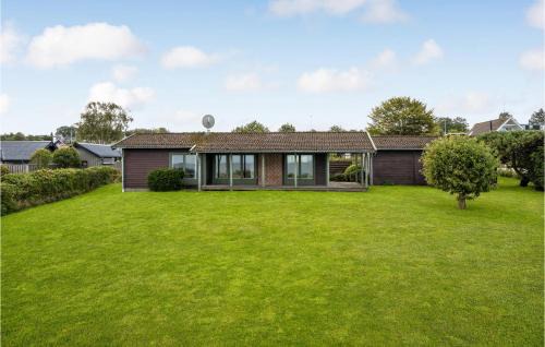 Norddjurs Municipality House | Stunning Home In Allingåbro With Wifi