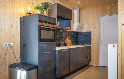 Bruchterveld House | Stunning Home In Bruchterveld With Wifi