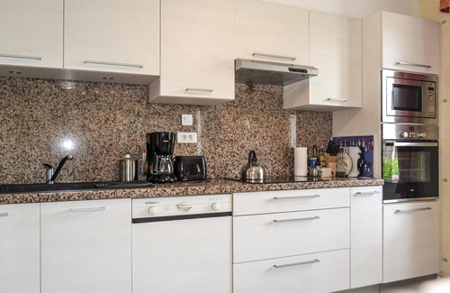 Bugeat House | Stunning home in Bugeat with kitchen