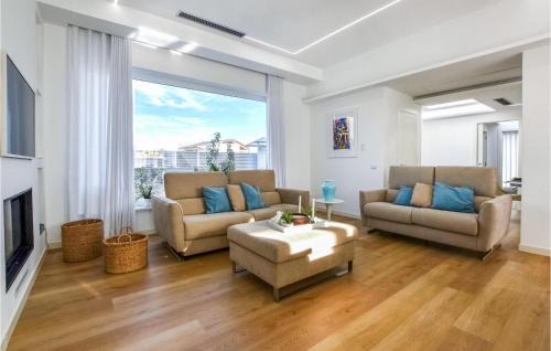 Catenanuova House | Stunning Home In Catenanuova