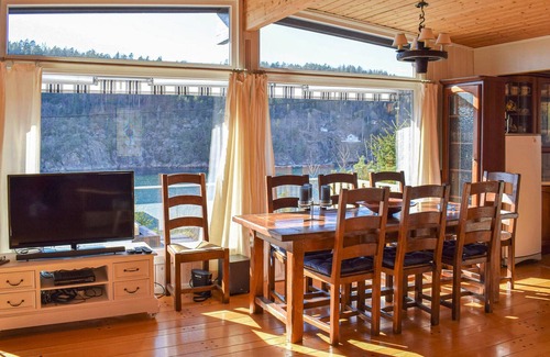 Frogn House | Stunning Home in Drøbak With 3 Bedrooms and Wifi