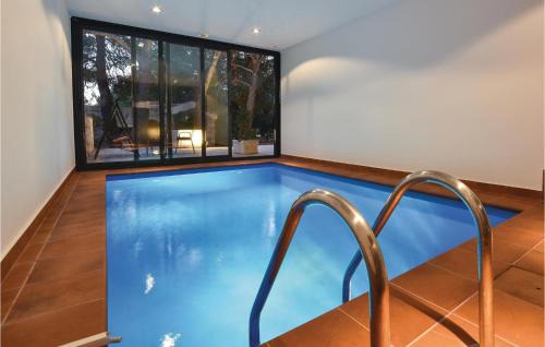 Duce House | Stunning Home In Duce