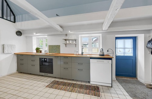 Fynshav House | Stunning home in Haderslev with kitchen