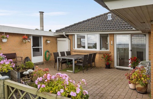 Hejsager Strand House | Stunning home in Haderslev with WiFi