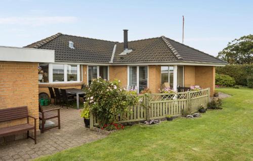 Hejsager Strand House | Stunning Home In Haderslev With Wifi