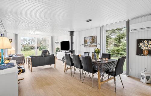 Hou House | Stunning Home In Hals With Sauna