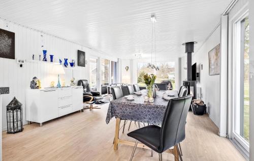 Hou House | Stunning Home In Hals With Sauna