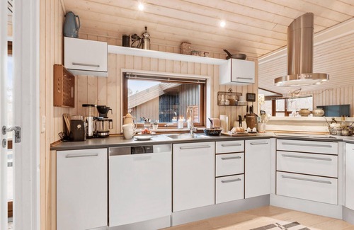 Ristinge House | Stunning home in Humble with sauna