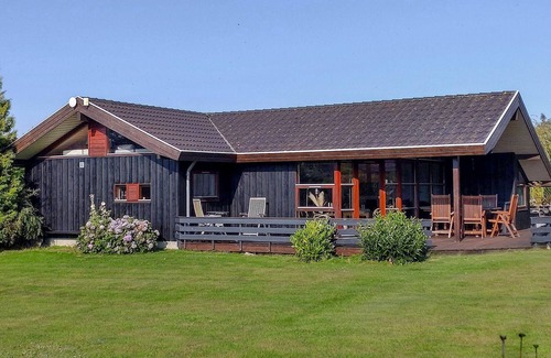 Ristinge House | Stunning home in Humble with sauna
