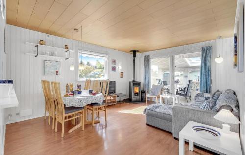 Karrebksminde House | Stunning Home In Karrebæksminde