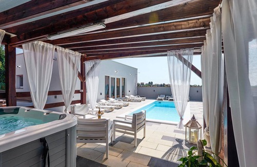 Kapela House | Stunning home in Kapela with kitchen