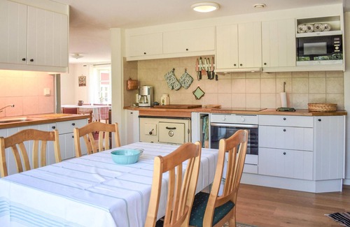Lonsboda House | Stunning home in Lönsboda with WiFi