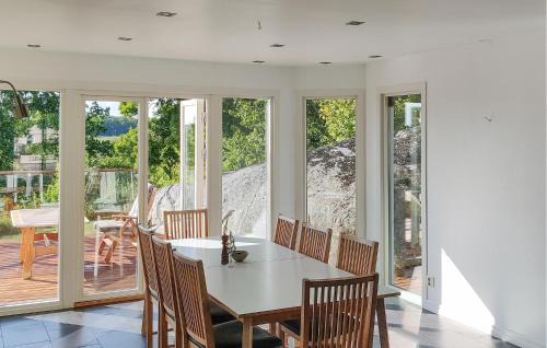 Vekerum House | Stunning Home In Mörrum With Sauna