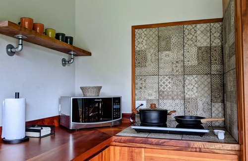 Quebrada Grande House | Stunning Home in Monteverde near Adventure Parks