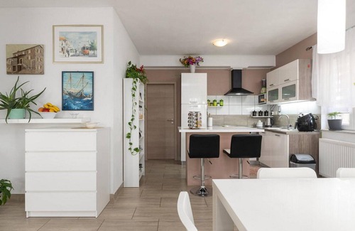Oprtalj House | Stunning home in Oprtalj