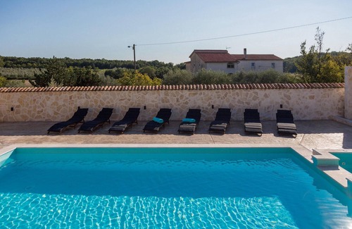 Vrvari House | Stunning home in Porec
