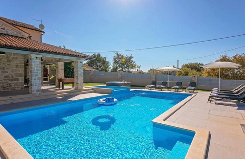 Filipini House | Stunning home in Porec with sauna