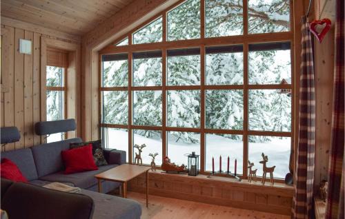 Atra House | Stunning Home In Rjukan With Wifi