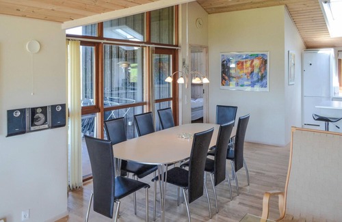 Ronde House | Stunning home in Rønde with kitchen