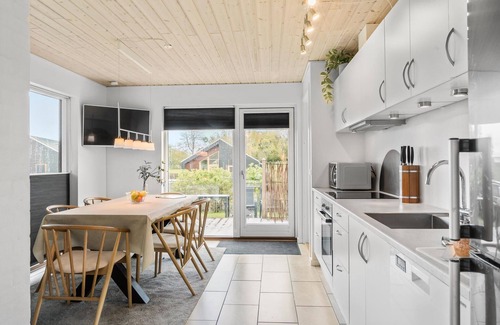 Stubbekobing House | Stunning home in Stubbekøbing with WiFi