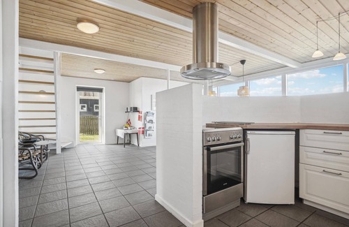Vorupør House | Stunning home in Thisted with kitchen
