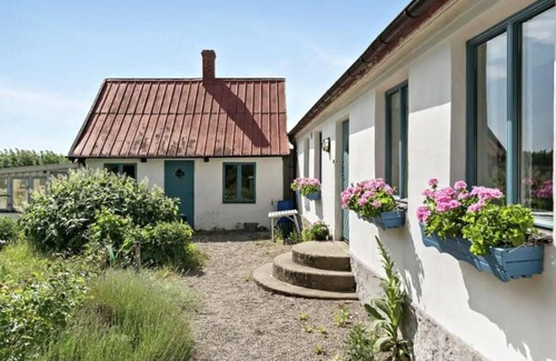 Tomelilla House | Stunning home in Tomelilla with 3 Bedrooms and WiFi