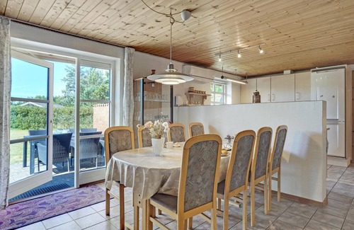 Nørre Fjand House | Stunning home in Ulfborg with kitchen