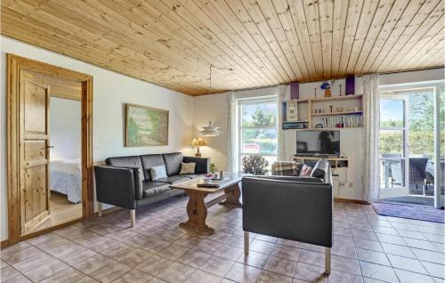 Nørre Fjand House | Stunning Home In Ulfborg With Kitchen