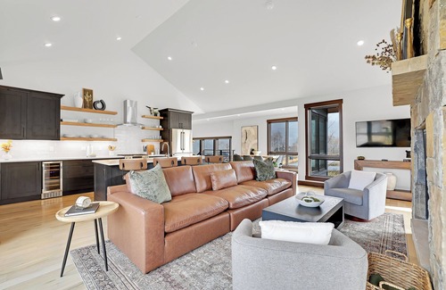 Silverthorne House | Stunning Home in Summit Sky!