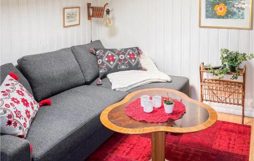 Vastervik House | Stunning Home In Västervik With Kitchen