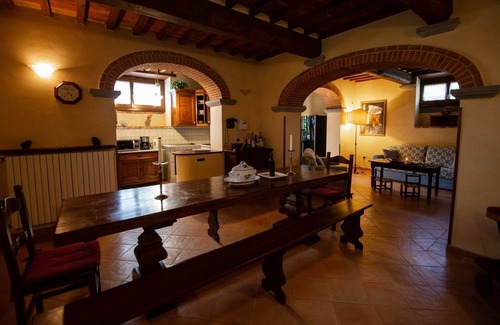 Castiglion Fiorentino Villa | Stunning private villa with WIFI, A/C, private pool, TV, terrace and pets allowed, close to Arezzo