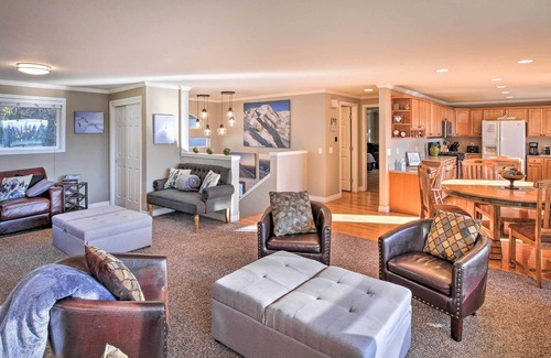 Lake Morton-Berrydale House | Stunning Kent Lake House w/Private Dock!
