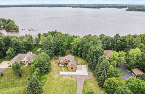 Stevens Point House | Stunning Lake House on the shores of Lake DuBay