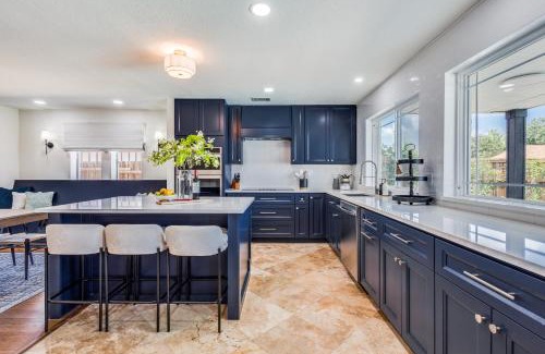 Lakewood Village House | Stunning Lake House with a Pool and Hot Tub