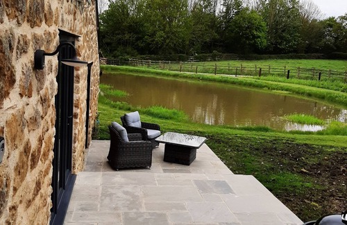 Horton House | Stunning lake view