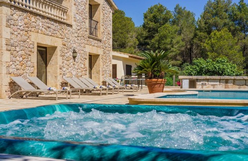 Puerto de Pollensa Villa | Stunning luxury beach villa for 12 with private swimming pool in Puerto Pollensa
