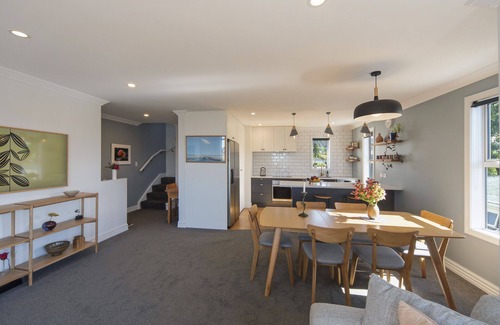 Nelson House | Stunning, modern yet characterful city-fringe townhouse in the heart of The Wood