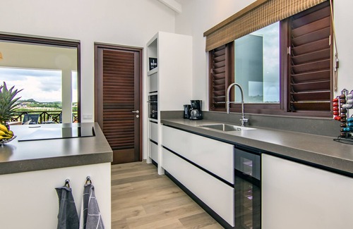Sint Michiel Villa | Stunning new luxurious villa in Caribbean style with pool - 2min walk to beach.