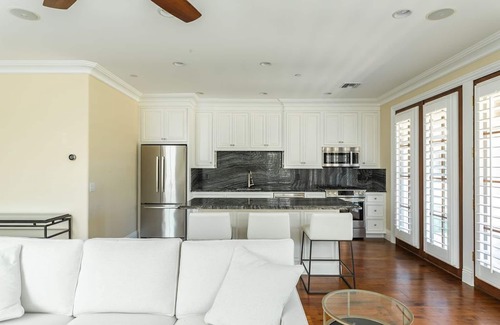Paradise Valley House | Stunning, new Paradise Valley guest house with mountain views