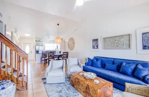 Key Largo House | Stunning Ocean and Sunset view from your private balcony .