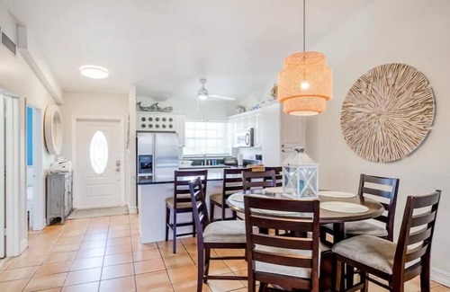 Key Largo House | Stunning Ocean and Sunset view from your private balcony .