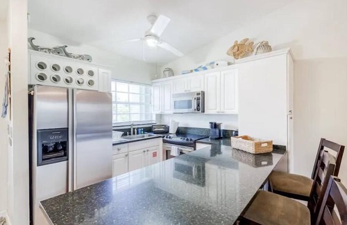 Key Largo House | Stunning Ocean and Sunset view from your private balcony .