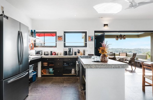 North End House | Stunning Ocean View Oasis/10 minute walk to beach