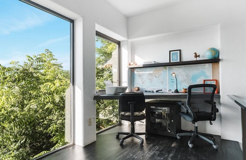 North End House | Stunning Ocean View Oasis/10 minute walk to beach