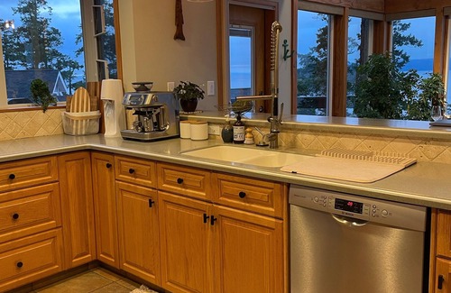 Garden Bay House | Stunning Oceanfront Home w/Jaw Dropping Sunsets, Water and Wildlife Views.