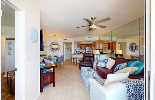 Ponce Inlet Condo | Stunning oceanfront condo with pool, balcony, AC, W/D, & exquisite water views