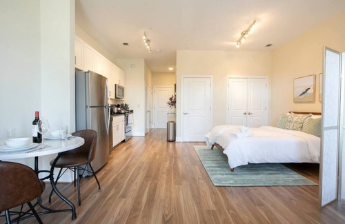 Old Town West Apartment | ⚜Stunning Old Town Studio Apt⚜Free Parking⚜