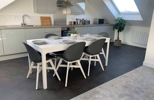 Chysauster Condo | Stunning Penthouse in Penzance "Amazing Sea Views"